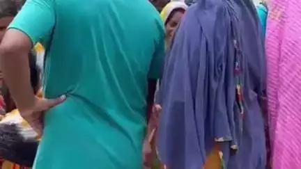 पताही: पताही प्रखंड के कई गांव में पीने के पानी के लिए मचा हाहाकार, समाज सेवी ने पहुंचा पानी #jansamasya