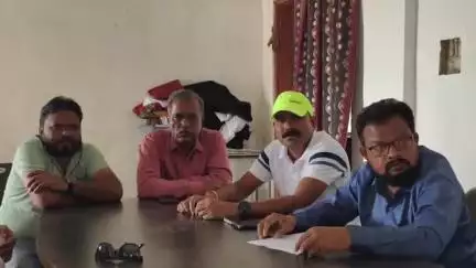 नारायणपुर: डेढ़ साल में चौथी बार बिजली दर में बढ़ोतरी, राजीव भवन में प्रेस कॉन्फ्रेंस कर कांग्रेस ने भाजपा पर लगाया आरोप