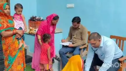 चौरीचौरा: चौरी चौरा में आरबीएसके टीम ने बच्चों का स्वास्थ्य परीक्षण किया