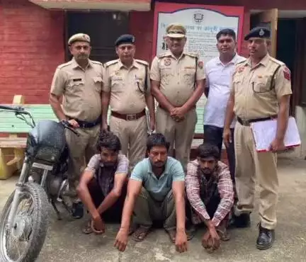 अम्बाला: थाना मुलाना व साहा में तार चोरी के मामले में चार आरोपी गिरफ्तार, मोटरसाइकिल व नकदी बरामद