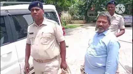 आदित्यपुर गम्हरिया: आदित्यपुर पुलिस को मिली बड़ी सफलता, घर में चोरी की घटना का खुलासा, पांच आरोपी गिरफ्तार