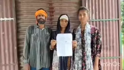 बिजनौर: गांव सहसुवाला में कलयुगी देवर ने अपनी भाभी पर फावड़े से किया हमला, पीड़िता ने एसपी से न्याय की गुहार लगाई