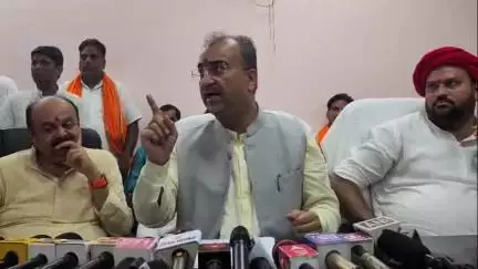 सिवान: सिवान में पहले अपराधियों का राज था, अब कानून का है: स्वास्थ्य मंत्री मंगल पांडे