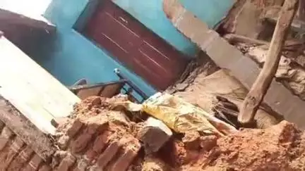 जतारा: वर्माताल गांव में कच्चे मकान की छत गिरने से महिला की मौत