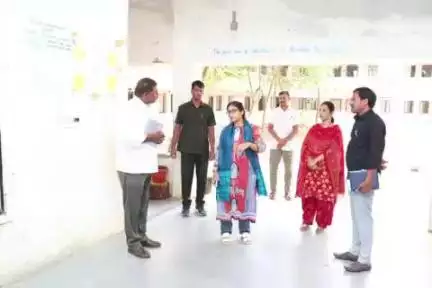 ధన్వాడ: ధన్వాడ మండల కేంద్రాలో మోడల్ స్కూల్ ఆకస్మికంగా తనిఖీ చేసిన జిల్లా కలెక్టర్