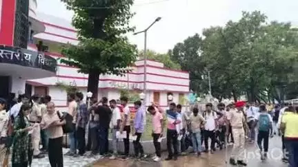 बांका: बांका के दस केंद्रों पर सिपाही भर्ती परीक्षा आयोजित, 2037 परीक्षार्थी हुए शामिल