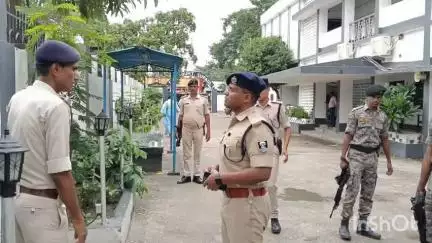 सुपौल: सुपौल पुलिस अधीक्षक द्वारा सिविल कोर्ट के अंदर अभियोजन कोषांग कार्यालय का निरीक्षण किया गया
