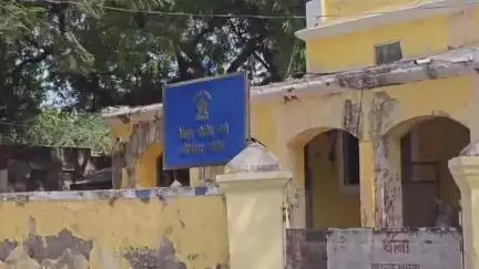 वैजापूर: विनापरवाना जनावरांची वाहतूक कर्नाळा वाहनाला जांबरगाव शिवराय पकडले,वैजापूर पोलिसांत गुन्हा दाखल