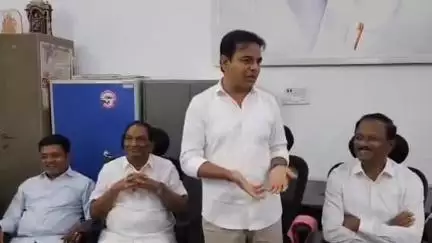 హిమాయత్ నగర్: కాంగ్రెస్ పార్టీ అధికారంలోకి వచ్చి 20 నెలలు అవుతున్న ఇప్పుడు దాకా ఒక కొత్త స్కీం అమలు చేయలేదు : కేటీఆర్