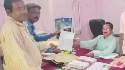 కామారెడ్డి: అధిక డబ్బులు వసూలు చేస్తున్న మీసేవ నిర్వాహకులపై చర్యలు తీసుకోవాలి-భవన నిర్మాణ కార్మిక సంఘం రాష్ట్ర కార్యదర్శి సాయికుమార్