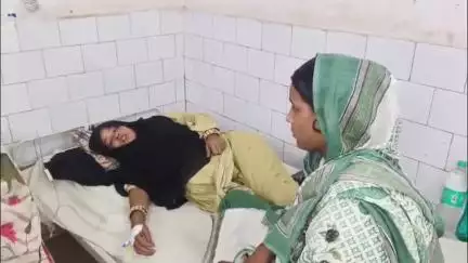 पन्ना: पन्ना में रफ्तार का कहर, अस्पताल के बाहर गर्भवती महिला को कार ने मारी टक्कर