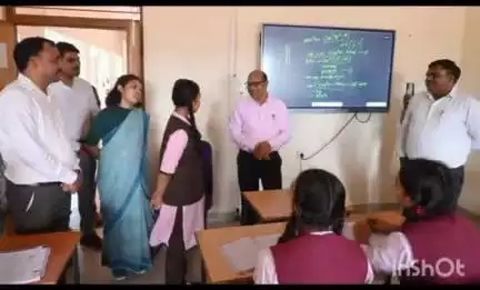 बिंद्रानवागढ़ गरियाबंद: गरियाबंद कलेक्टर श्री बीएस उइके ने एकलव्य आदर्श आवासीय विद्यालय कोसमबुड़ा का किया निरीक्षण