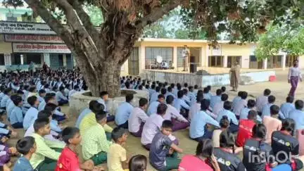 बद्दी: महिला पुलिस थाना बद्दी की टीम ने बुधवार को विभिन्न स्कूलों में बच्चों को महत्वपूर्ण मुद्दों पर जागरूक किया
