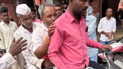 खुलताबाद: बाजारसावंगीत भरदुपारी एकास चाकू भोसकला; परिसरात तणाव, बुधवारी ग्रामस्थांनी पाळला बंद