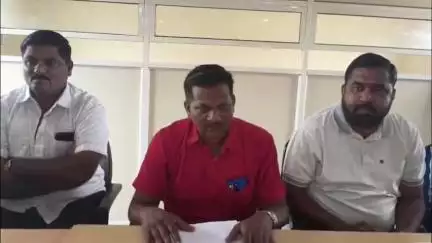हातकणंगले: कोरोची गावातील दोन वॉर्ड कबनूर मतदारसंघात समाविष्ट केल्याने ग्रामस्थांचा संताप, सुप्रीम कोर्टात जाण्याचा इशारा
