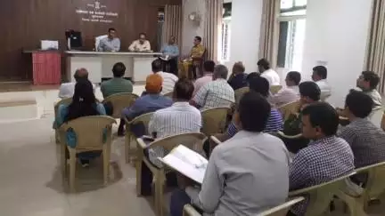 खुलताबाद: वेरुळ येथील श्री घृष्णेश्वर मंदिर व लेणी परिसरातील अतिक्रमणावर लवकरच हातोडा ; एसडीएम संतोष गोरड यांची माहिती