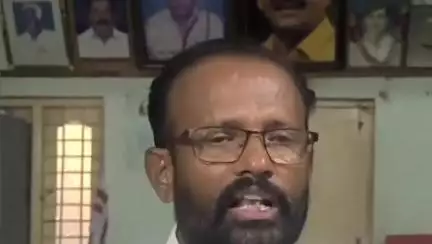 ಬಾಗೇಪಲ್ಲಿ: ಅರ್ಹ ರೈತ ಫಲಾನುಭವಿಗಳಿಗೆ ಸಿಗದ ನೆಲಗಡಲೆ ಬಿತ್ತನೆ ಬೀಜ,ಪಟ್ಟಣದಲ್ಲಿ ತನಿಖೆಗೆ ಕೆಪಿಆರ್ ಎಸ್ ಮುಖಂಡರ ಆಗ್ರಹ #locslissue