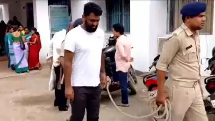 धनबाद/केंदुआडीह: लव जिहाद का आरोपी गिरफ्तार, लड़की बरामद कर धनबाद थाना लाई गई