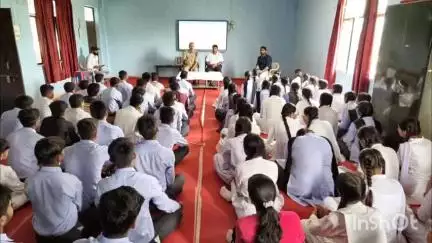 त्योंथर: युवा पीढ़ी नशे से दूर रहे तो देश रहेगा सुरक्षित: सोहागी पब्लिक स्कूल में पुलिस ने पढ़ाया नशा मुक्ति का पाठ