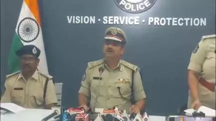 విశాఖపట్నం: ఉద్యోగాలు పేరుతో కాంబోడియా నుంచి మోసపోయిన మమ్మల్ని CP సురక్షితంగా తీసుకొచ్చారు...బాధితులు.