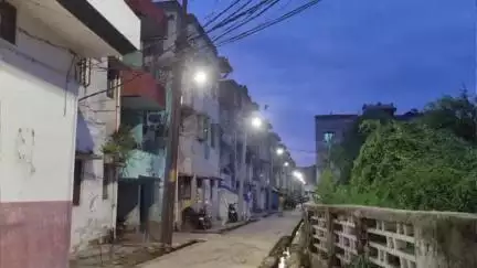 कन्नौज: ईदगाह कालोनी की महिलाओं ने मंत्री असीम से स्मार्ट मीटर लगाने के बाद बढ़े बिजली के बिल में मदद मांगी