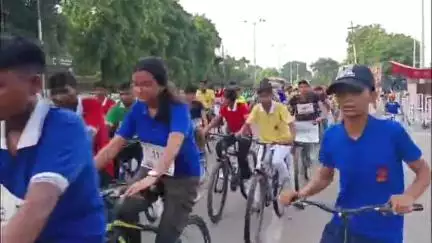 आर्मी पब्लिक स्कूल ओल्ड कैंट ने पर्यावरण के प्रति जागरूकता के लिए निकाली साइकिल रैली, पर्यावरण बचाने का दिया संदेश