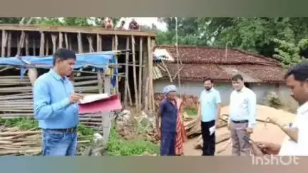 सिसई: उपायुक्त के निर्देश पर एस.डी.ओ सदर ने छारदा पंचायत का किया निरीक्षण, योजनाओं के क्रियान्वयन की जानी जमीनी हकीकत