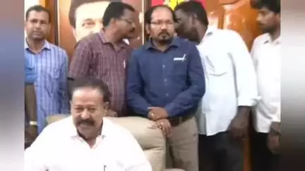 விழுப்புரம்: அன்புமணி முதலில் அப்பா, மகன் பிரச்சினையை தீர்த்து விட்டு வந்து, பிறகு எங்களிடம் பேசட்டும்- சண்முகபுரத்தில் முன்னாள் அமைச்சர் பொன்முடி பேட்டி