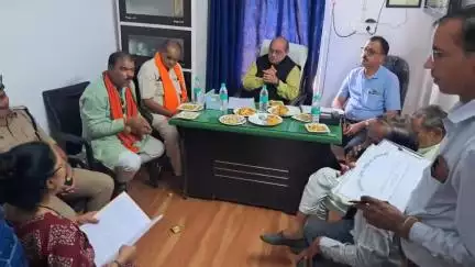 नटेरन: नटेरन स्वास्थ्य केंद्र में स्वास्थ्य व्यवस्थाओं को बेहतर बनाने की रूपरेखा तैयार, बैठक में विधायक भी मौजूद रहे