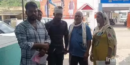बागपत: छपरौली पुलिस पर युवक पर जानलेवा हमला करने के मामले में मुकदमा दर्ज न करने का आरोप, पीड़ित ने एसपी से की शिकायत