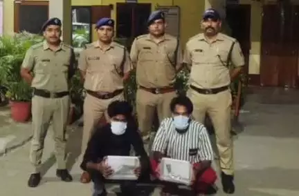 काशीपुर: कोतवाली पुलिस ने दो आरोपियों को अलग-अलग स्थानों से दो अवैध हथियारों के साथ किया गिरफ्तार