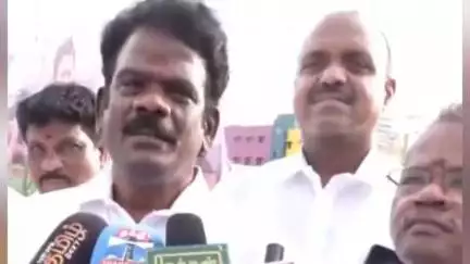 விழுப்புரம்: தமிழ்நாட்டின் உண்மையான எதிர்க்கட்சி தலைவராக மருத்துவர் ராமதாஸ் தான் திகழ்ந்து வருகிறார் -விழுப்புரம் பேருந்து நிலையம் அருகே MLA பேச்சு