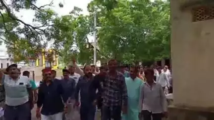 खाचरौद: खाचरोद पुलिस की कार्यवाही और घिनोदा लव जिहाद में निर्दोष को आरोपी बनाने पर राजपूत समाज का विरोध