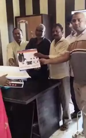 टांडा: हंसवर में आंगनबाड़ी केंद्रों को मिला नया उपकरण, 19 कार्यकत्रियों को बच्चों और गर्भवती महिलाओं के नापतोल के लिए मिली मशीन