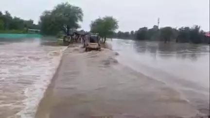 पांकी: पांकी में भारी बारिश से सभी नदी-नाले उफान पर