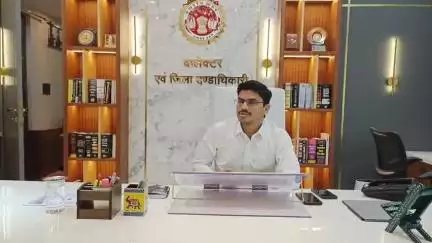 बुरहानपुर नगर: बुरहानपुर कलेक्टर के नाम से अज्ञात व्यक्ति ने बनाया फर्जी व्हाट्सएप और फेसबुक अकाउंट, लोगों को भेजे मैसेज
