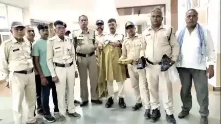 नीमच नगर: मध्य प्रदेश: घटिया वर्दी मिलने से कोटवारों में नाराज़गी, पुरानी व्यवस्था बहाल करने के लिए कलेक्ट्रेट में दिया ज्ञापन
