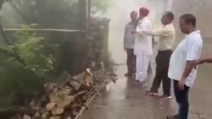आबू रोड: माउंट आबू में जालोर-सिरोही सांसद लुंबाराम चौधरी ने राजकीय अस्पताल का किया निरीक्षण