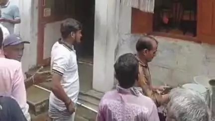 શહેરના ફોફળિયા વાડામાં ગેસના બાટલામાં આગથી ફર્નિચર-ટીવી બળ્યું, રૂ. 80 હજારનું નુકસાન
