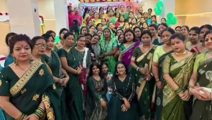 सिवान: महिला कलवार सेवा समिति ने सिवान के निजी होटल में सावन महोत्सव का किया आयोजन