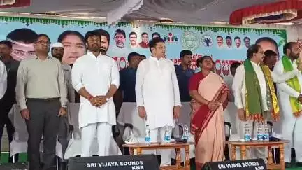 పెద్దపల్లి: మహిళలకు 5 ఏళ్లలో వడ్డీ లేని రూ.లక్ష కోట్ల రుణాలు ఇస్తాం: జిల్లా కేంద్రంలో మంత్రి తుమ్మల నాగేశ్వర్ రావు