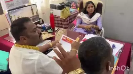 मिरज: शहरातील मोकाट कुत्र्यांचा बंदोबस्त करा अन्यथा डॉग व्हॅनमध्ये अधिकाऱ्यांना कोंडून फिरवू, शिवसेनेचा इशारा #jansamasya