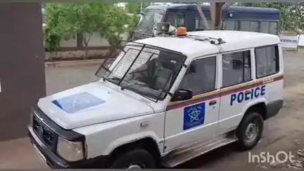 सांगोला: कटफळ येथील हॉटेल जलसा बियर बार परमिट रूममधून रोख रकमेसह दारूचे बॉक्स पळवले, सांगोला पोलिसांत नोंद