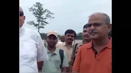 लखीमपुर: कृषि मंत्री सूर्य प्रताप शाही ने मझरा फार्म का किया निरीक्षण, किसानों को वैज्ञानिक खेती की दी सलाह