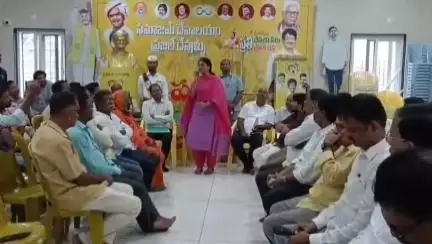 శ్రీకాకుళం: కార్గో ఎయిర్పోర్ట్ నిర్మాణానికి ఎవరు అడ్డు తగిలిన కచ్చితంగా నిర్మించే తీరుతాం: పలాస ఎమ్మెల్యే గౌతు శిరీష
