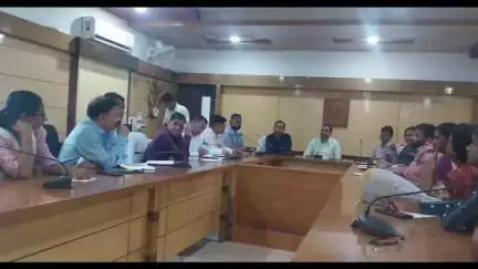 ସଦର: କଳାହାଣ୍ଡି ଜିଲ୍ଲାର ସମସ୍ତ ସରକାରୀ ବେସରକାରୀ ଶିକ୍ଷାନୁଷ୍ଠାନ ଓ କାର୍ଯ୍ୟାଳୟ ରେ ନାରୀ ସୁରକ୍ଷା ଦୃଷ୍ଟିରୁ ଇଣ୍ଟରନାଲ କମିଟି ଗଠନ ପାଇଁ ବୈଠକ