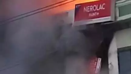 बासोदा: गंजबासौदा में बजाज मशीनरी की दुकान में आग, भारी नुकसान की आशंका