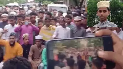 করিমগঞ্জ: নিলামবাজারে সড়ক দুর্ঘটনায় মৃত্যু হল এক মাদ্রাসা ছাত্রের,ঘটনাস্থলে বিশাল পুলিশ বাহিনী