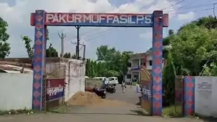 पाकुड़: मुफस्सिल पुलिस ने जबरन वसूली, हत्या के प्रयास के आरोपी दो भाइयों को गिरफ्तार कर जेल भेजा