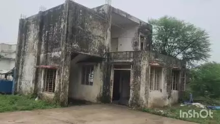 विदिशा नगर: कलेक्ट्रेट परिसर में पशु चिकित्सा विभाग का 17 साल पुराना भवन जर्जर